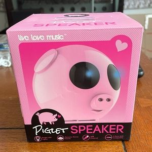 Piglet Speaker 🐷